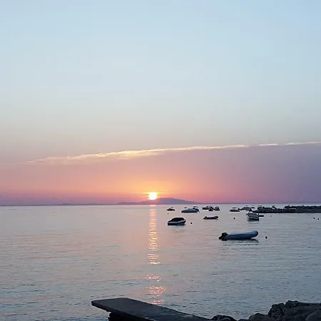Sunset Apartment *